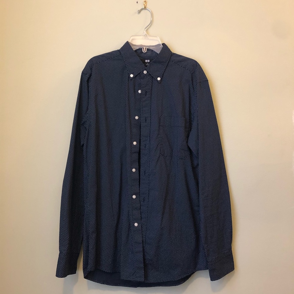 Uniqlo Men’s long sleeve button down shirt